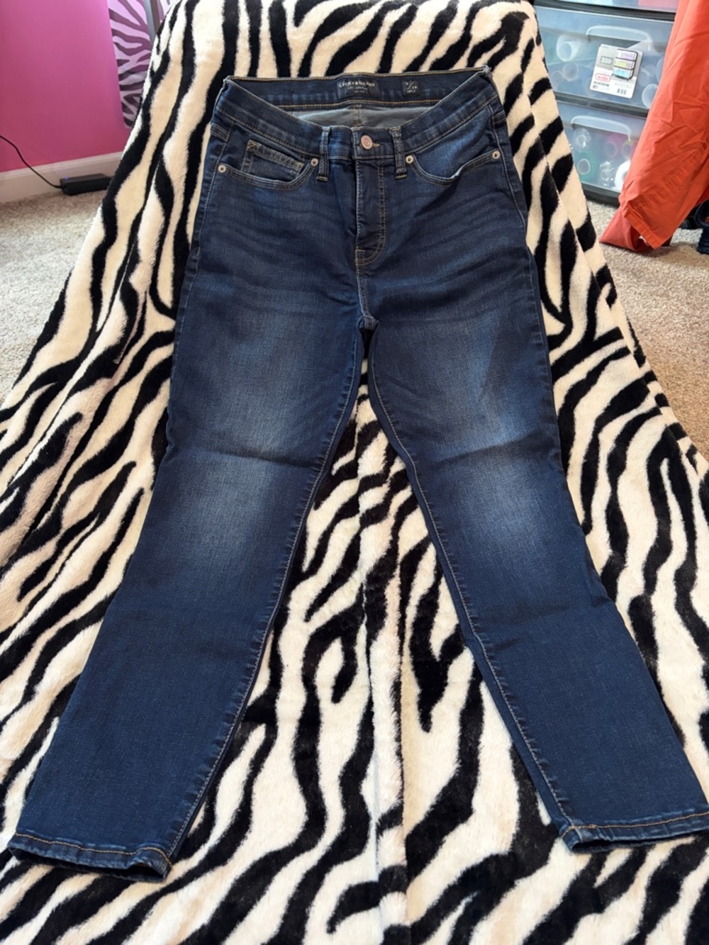 NWOT Lucky Brand 8/29 Classic Dark Blue Ankle Women’s Jeans